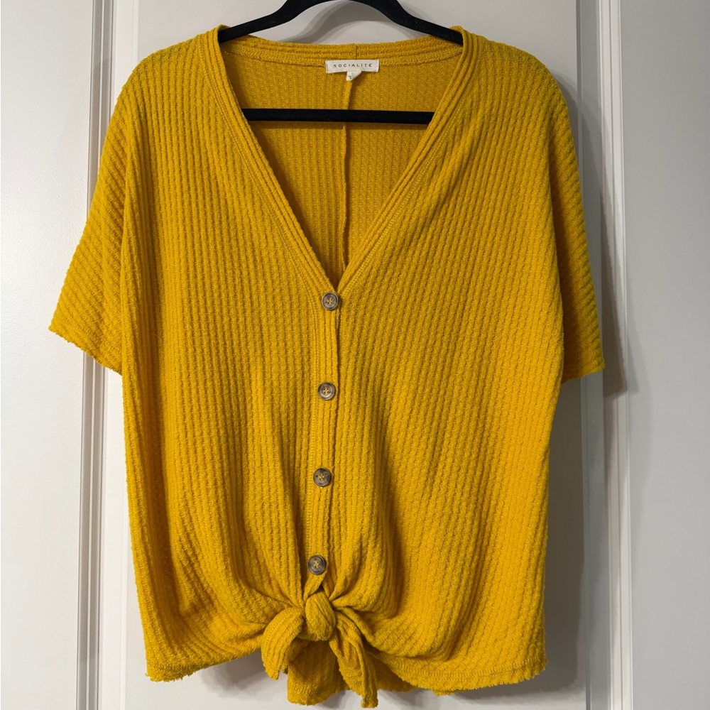 Socialite Mustard Top
